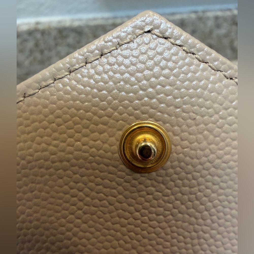 AUTHENTIC Saint Laurent Beige Chevron Quilted Wristlet with Gold YSL Logo - Picture 6 of 11